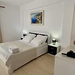 Ar By Sarandë
