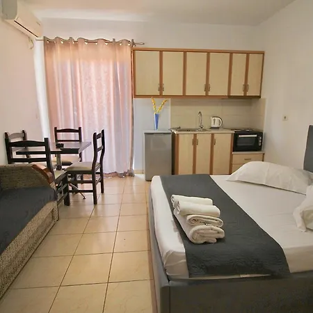 Ar * Sarande