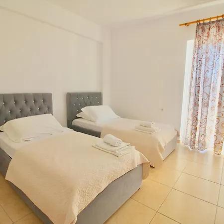 Apartment Ar *