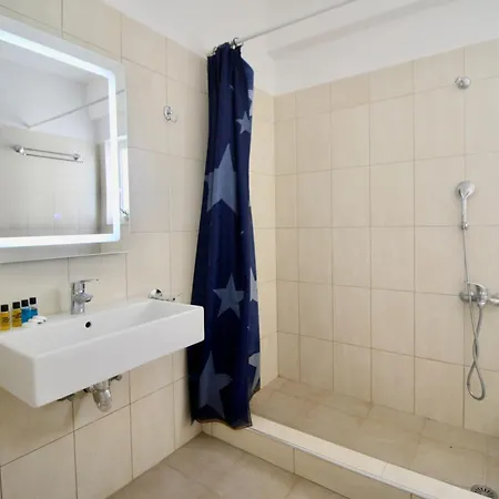 Ar Apartment *