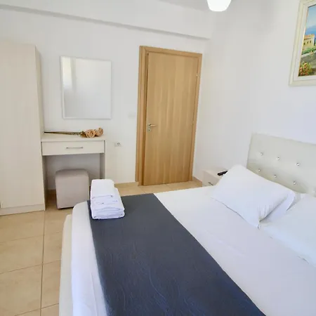 Ar Apartamento Sarandë