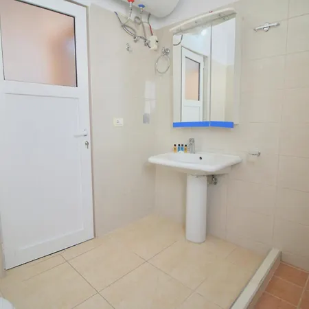 Apartament Ar Saranda